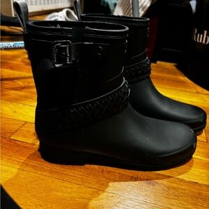 BRAND NEW NEVER WORN HUNTER MOTO RAIN BOOTS SIZE 8